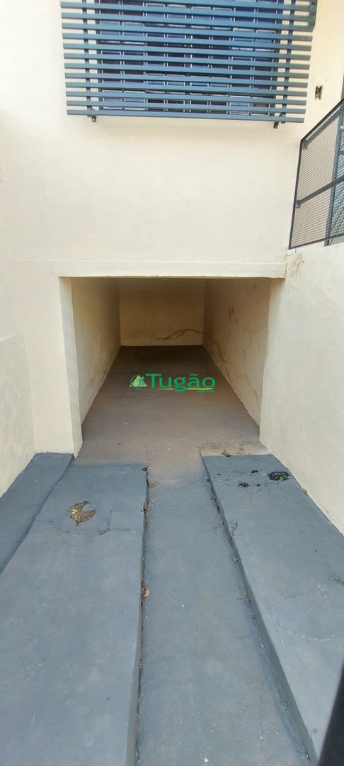 Casa com 2 quartos à venda, 270m² — foto 2 de 17