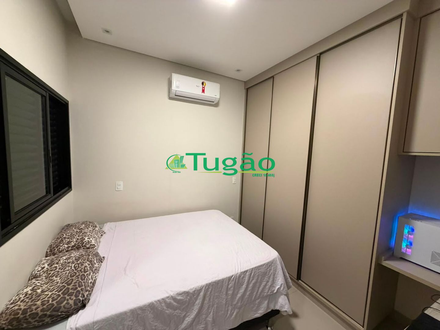 Casa de Condomínio com 3 quartos para aluguel, 200m² — foto 27 de 37