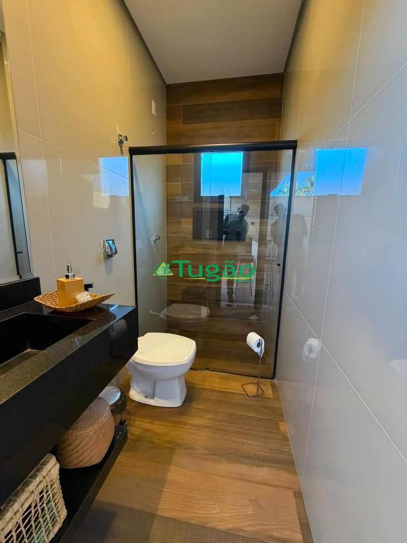 Casa de Condomínio com 3 quartos para aluguel, 200m² — foto 14 de 37