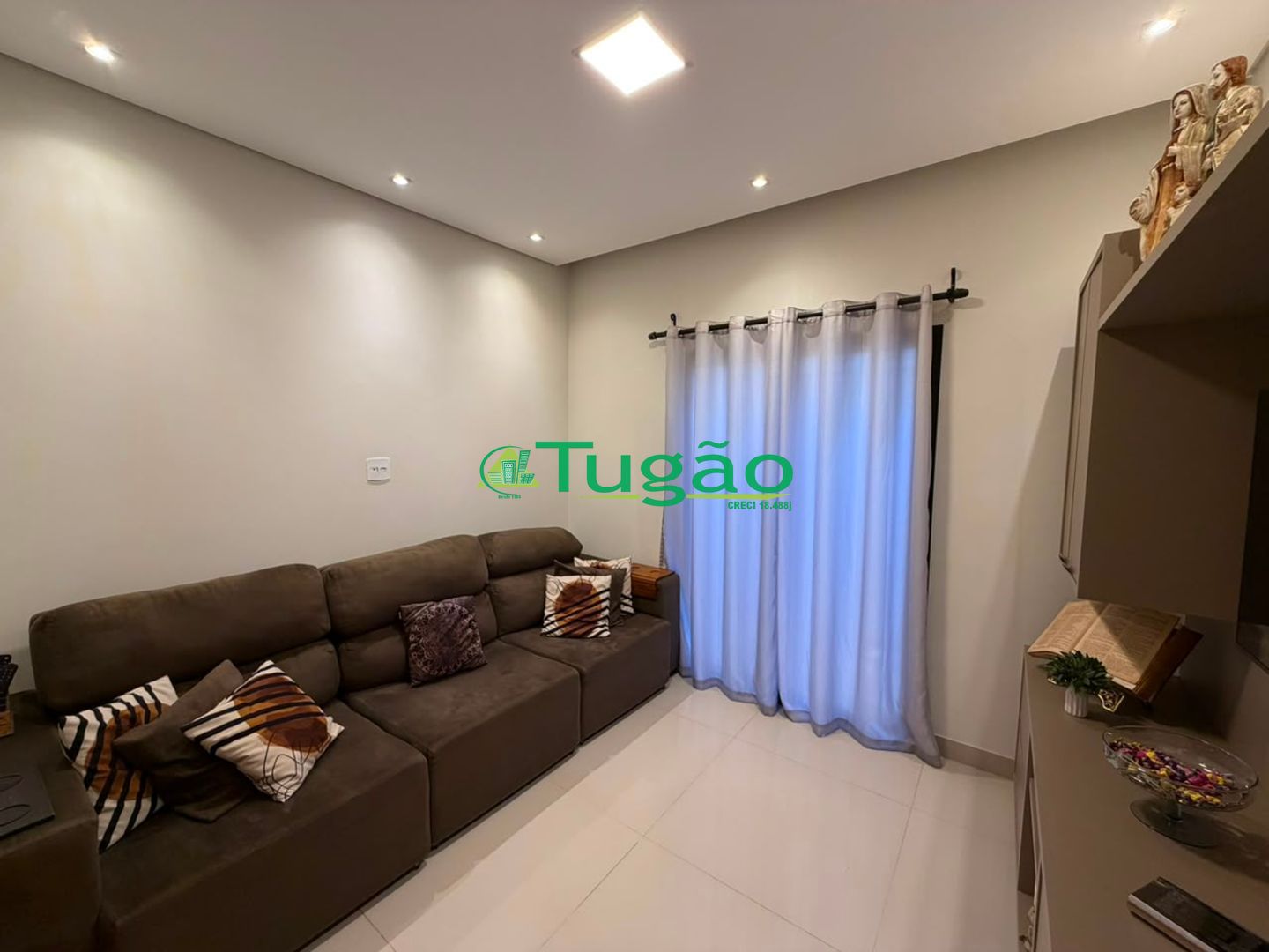 Casa de Condomínio com 3 quartos para aluguel, 200m² — foto 19 de 37