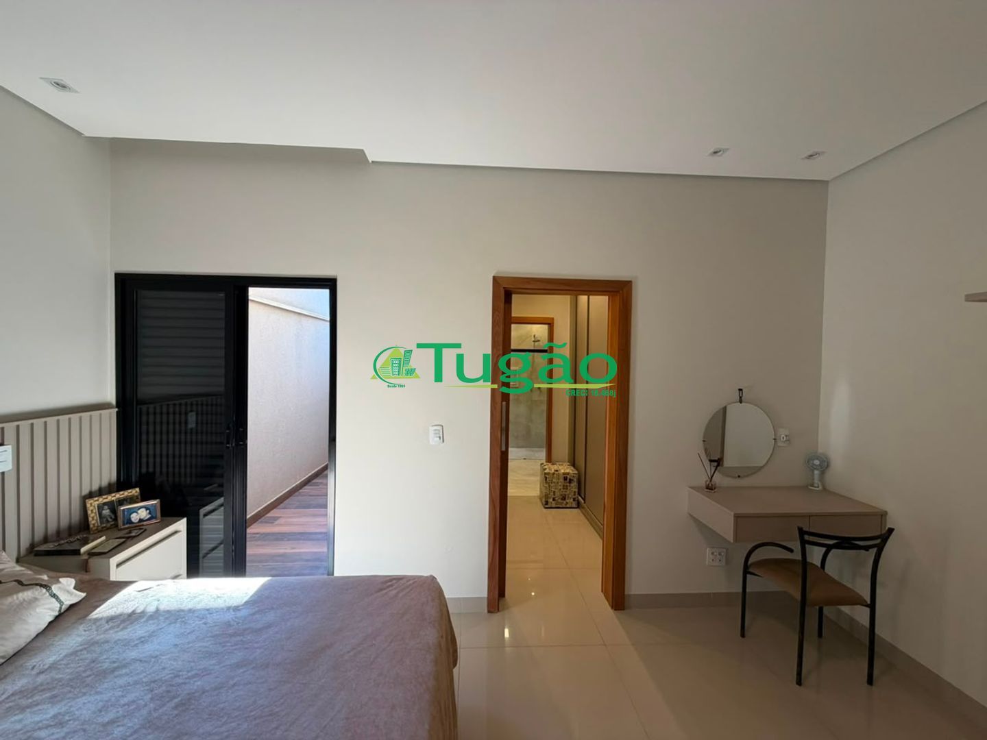 Casa de Condomínio com 3 quartos para aluguel, 200m² — foto 34 de 37