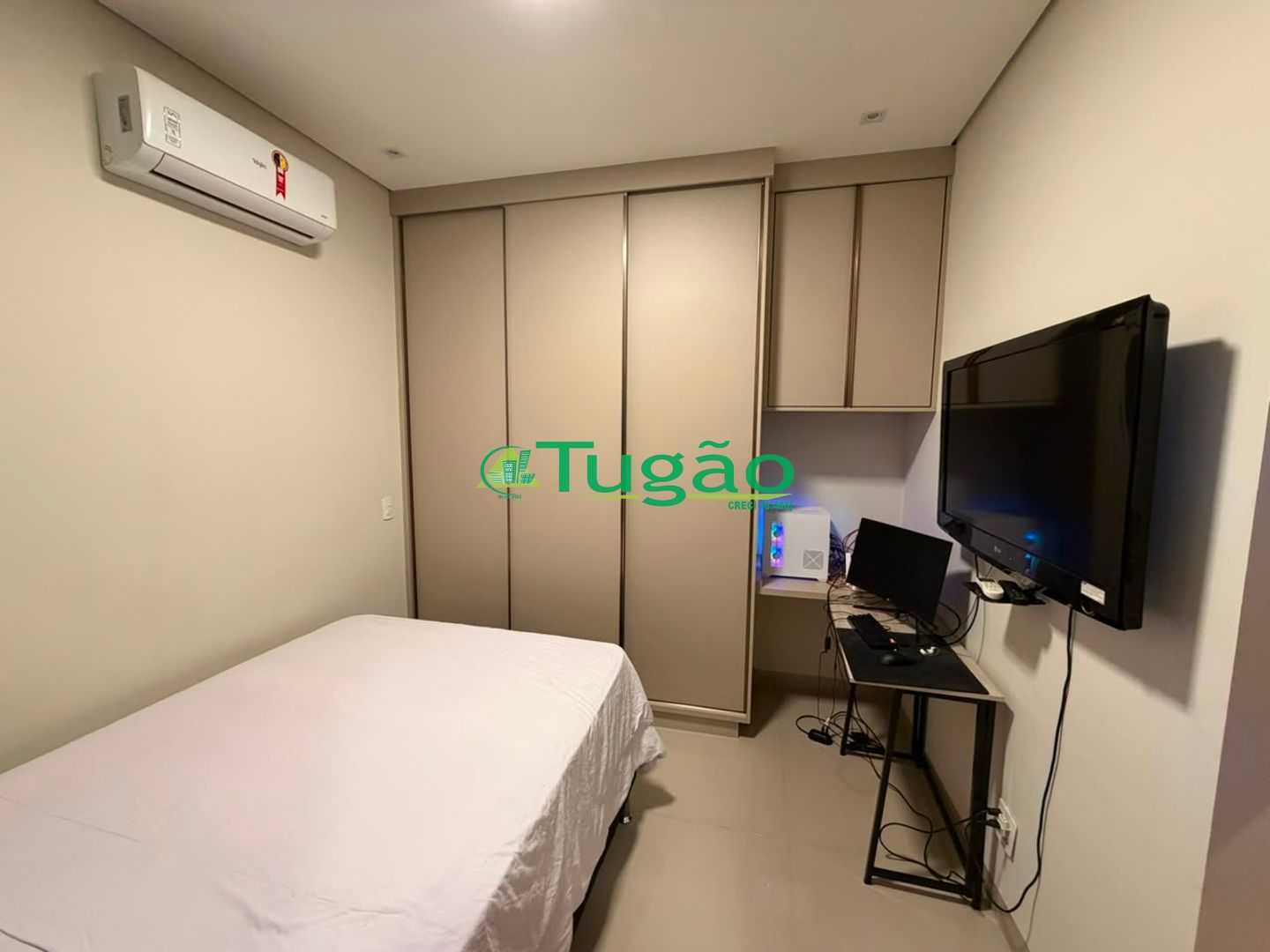 Casa de Condomínio com 3 quartos para aluguel, 200m² — foto 31 de 37