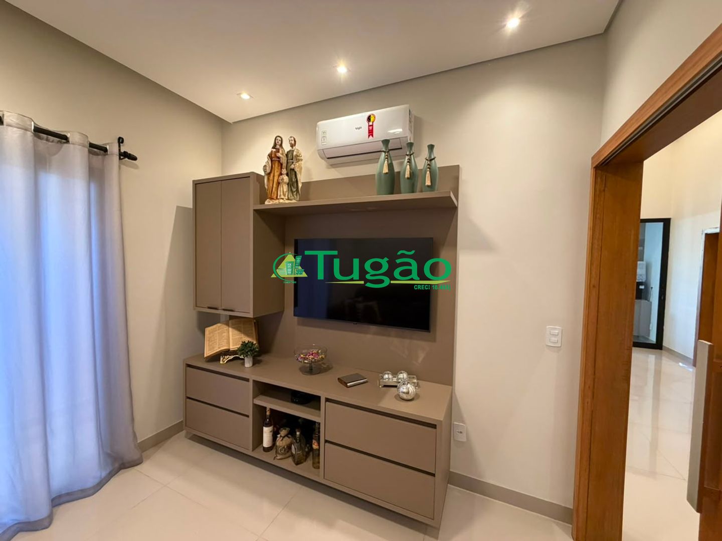 Casa de Condomínio com 3 quartos para aluguel, 200m² — foto 18 de 37
