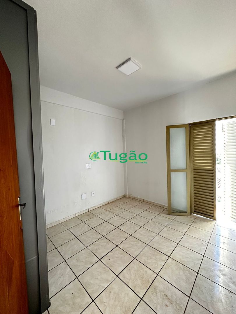 Apartamento com 3 quartos para aluguel, 70m² — foto 3 de 15