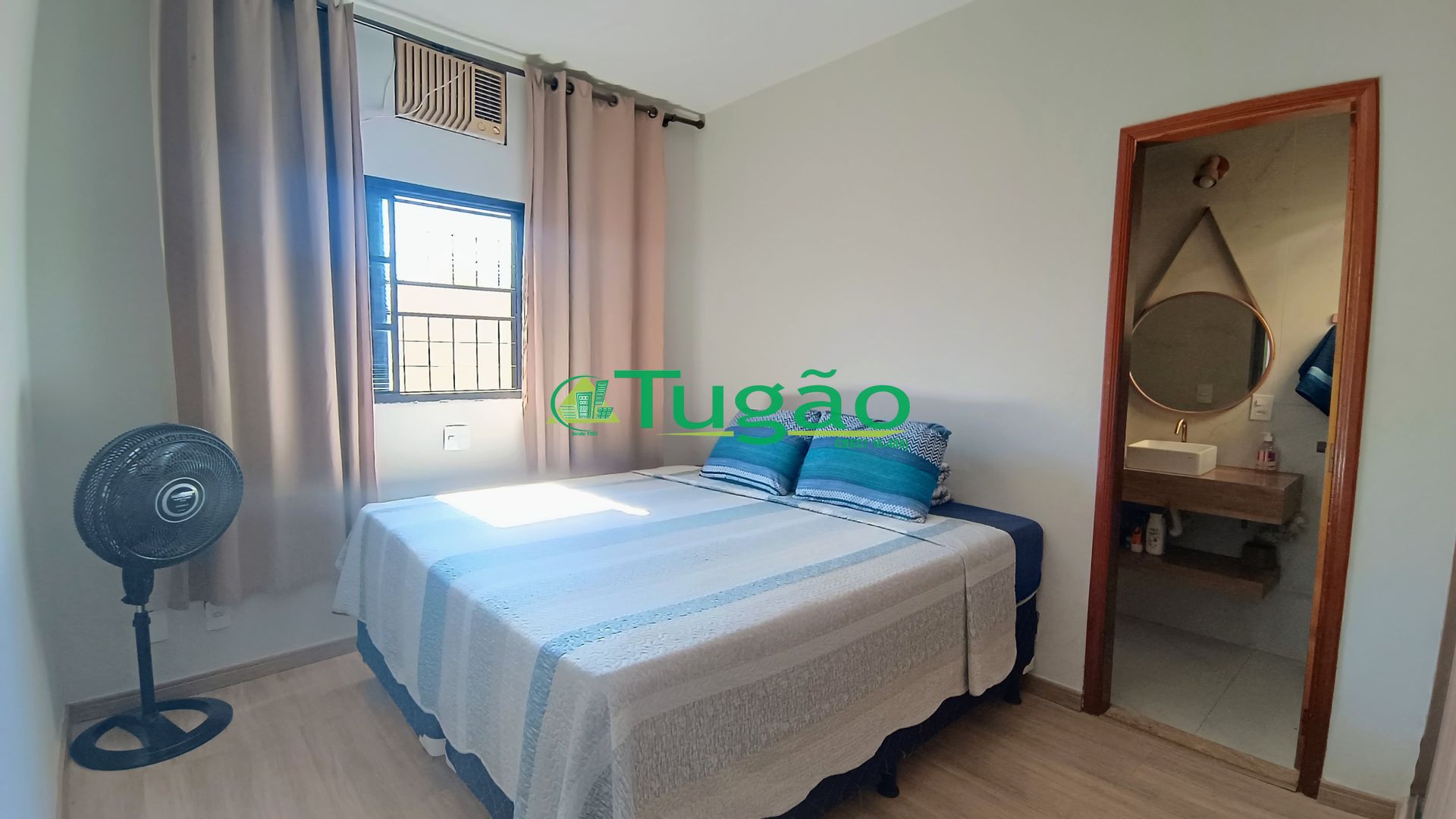 Casa com 3 quartos à venda, 144m² — foto 2 de 17