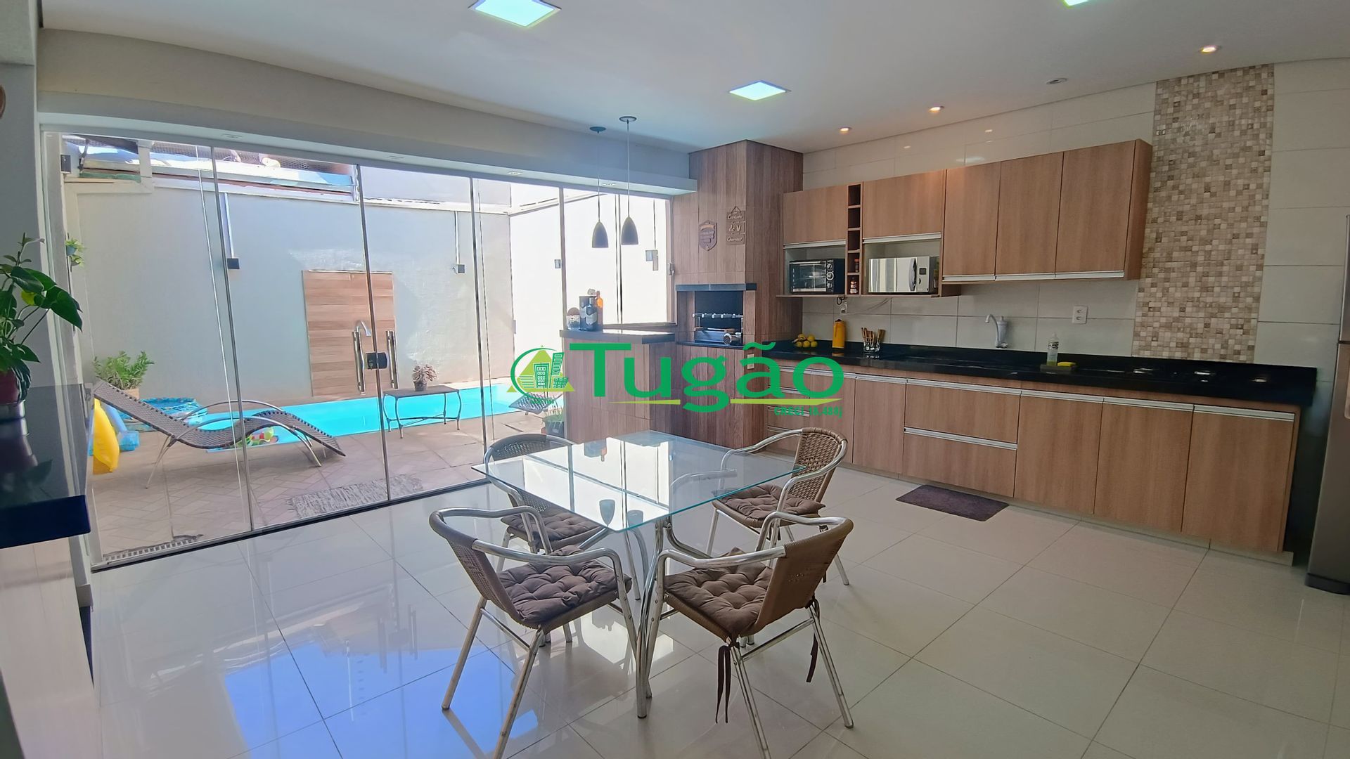 Casa com 3 quartos à venda, 144m² — foto 11 de 17
