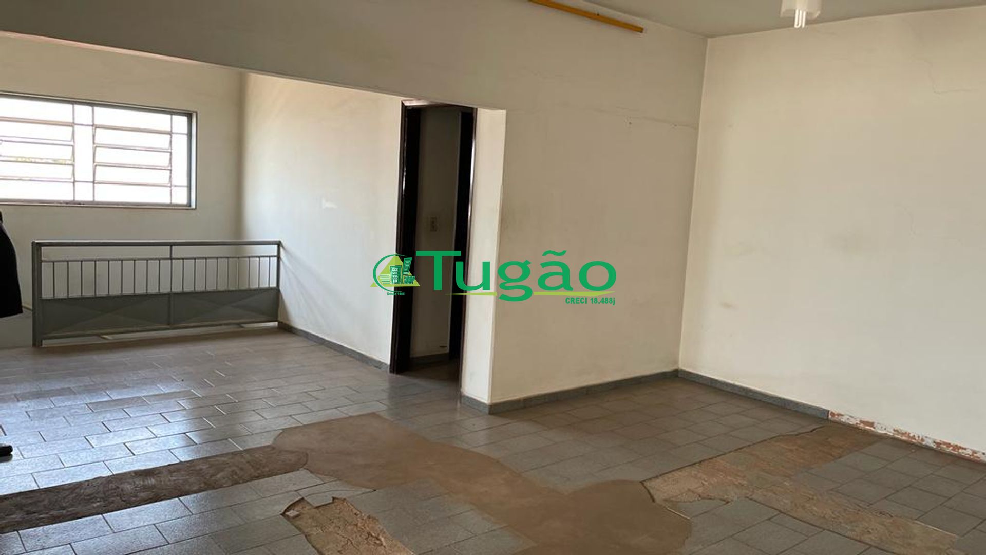 Loja / Salão / Ponto Comercial com 3 quartos à venda, 316m² — foto 2 de 16