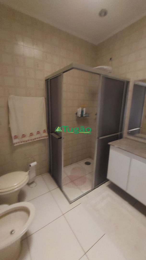 Casa com 6 quartos para aluguel, 600m² — foto 21 de 24