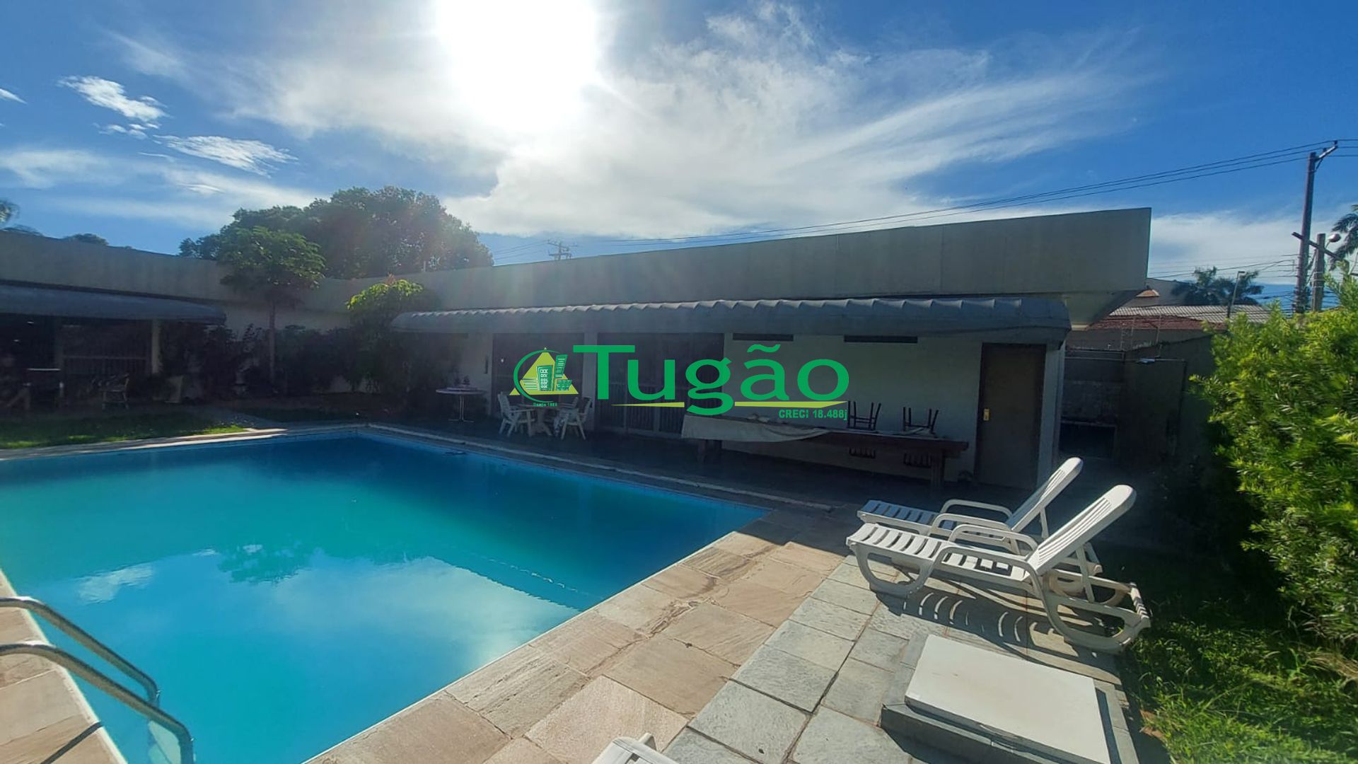 Casa com 6 quartos para aluguel, 600m² — foto 9 de 24