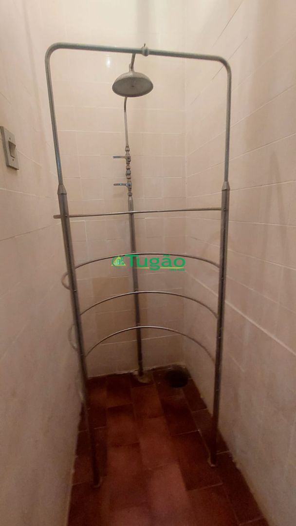 Casa com 6 quartos para aluguel, 600m² — foto 17 de 24