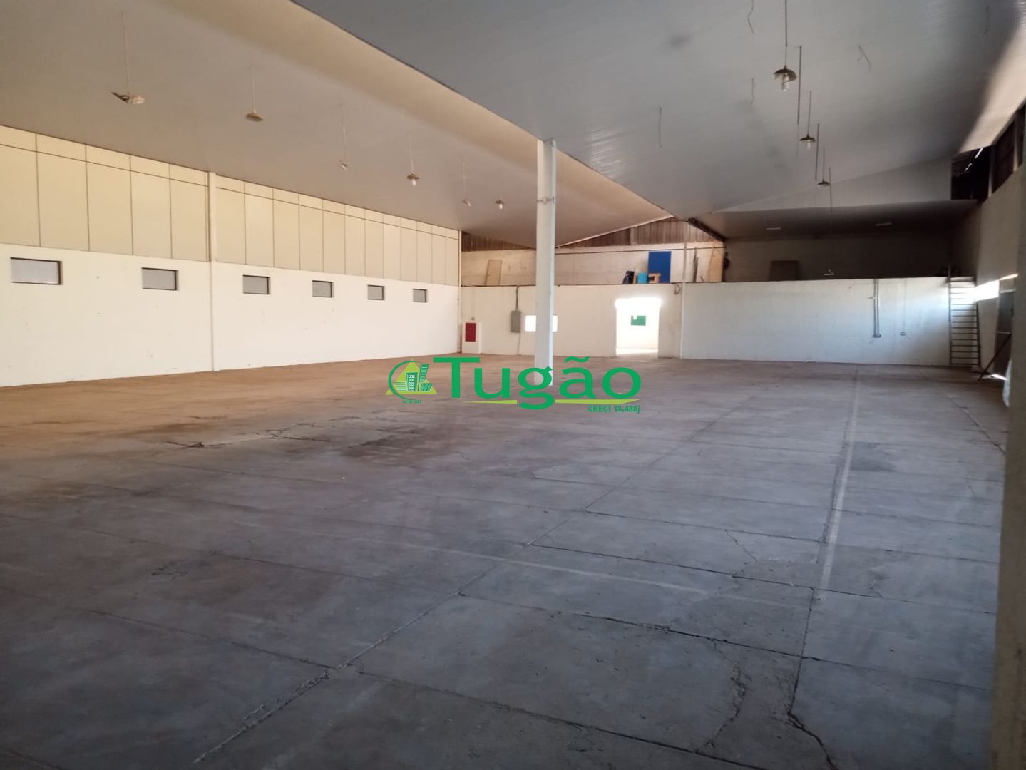Loja / Salão / Ponto Comercial  à venda, 3200m² — foto 28 de 28