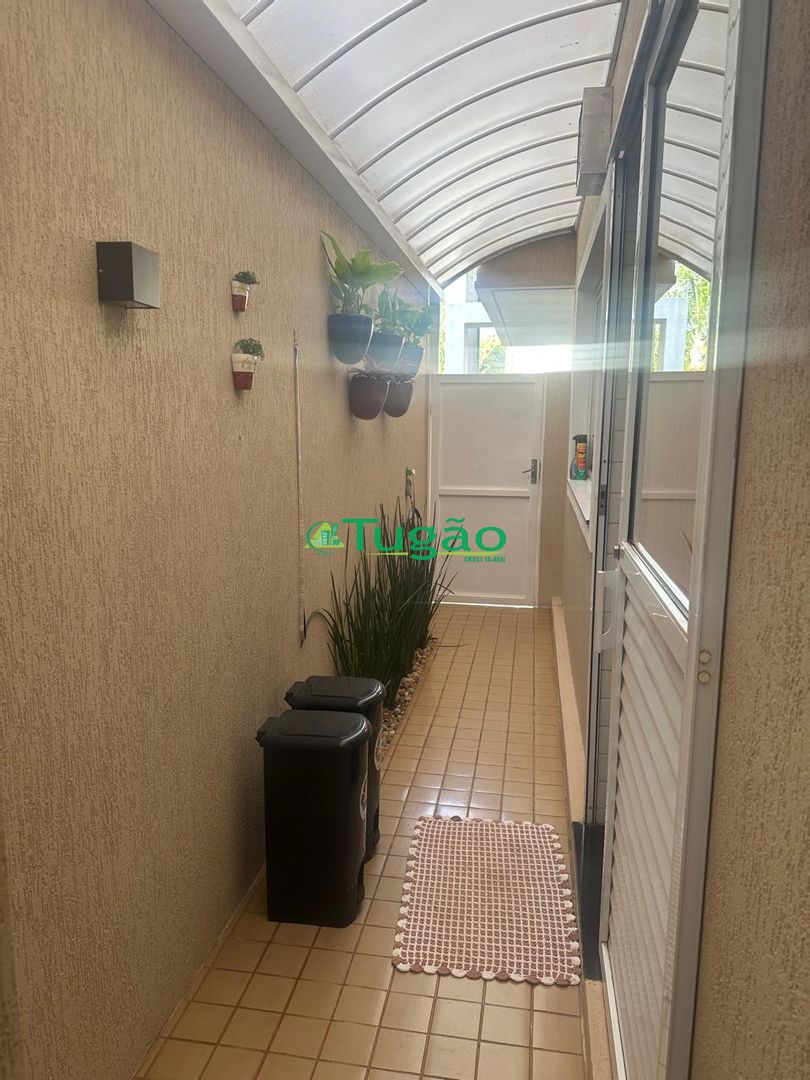 Casa com 4 quartos à venda, 300m² — foto 11 de 30