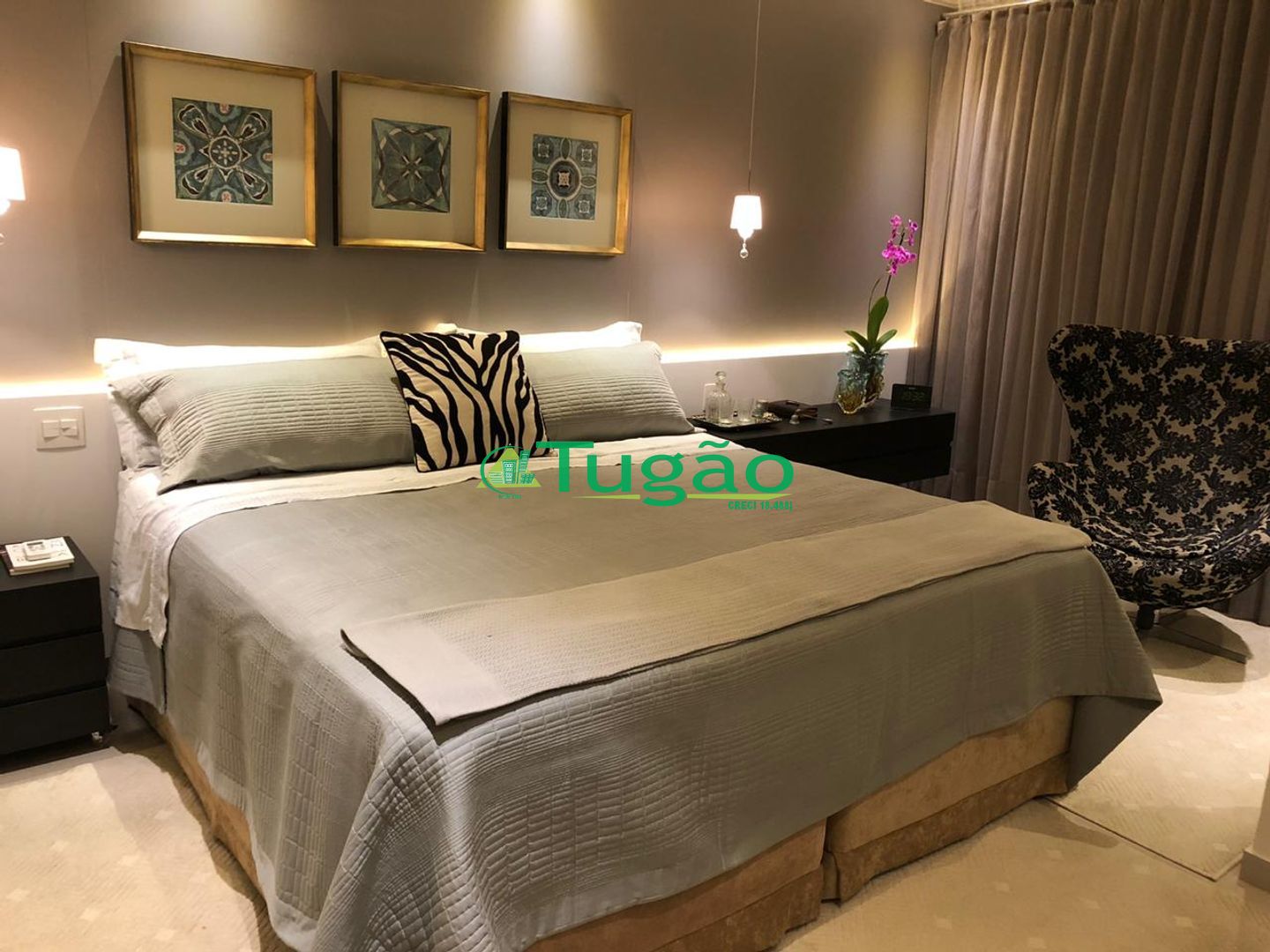 Casa com 4 quartos à venda, 300m² — foto 1 de 30