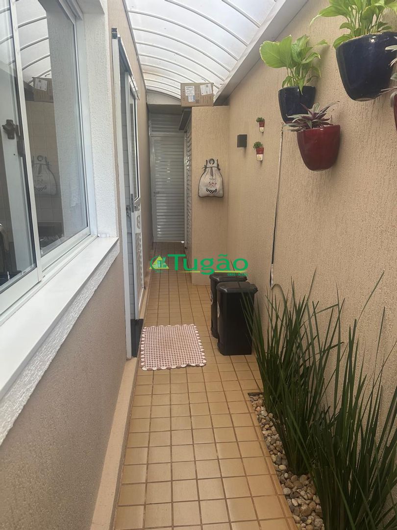 Casa com 4 quartos à venda, 300m² — foto 12 de 30