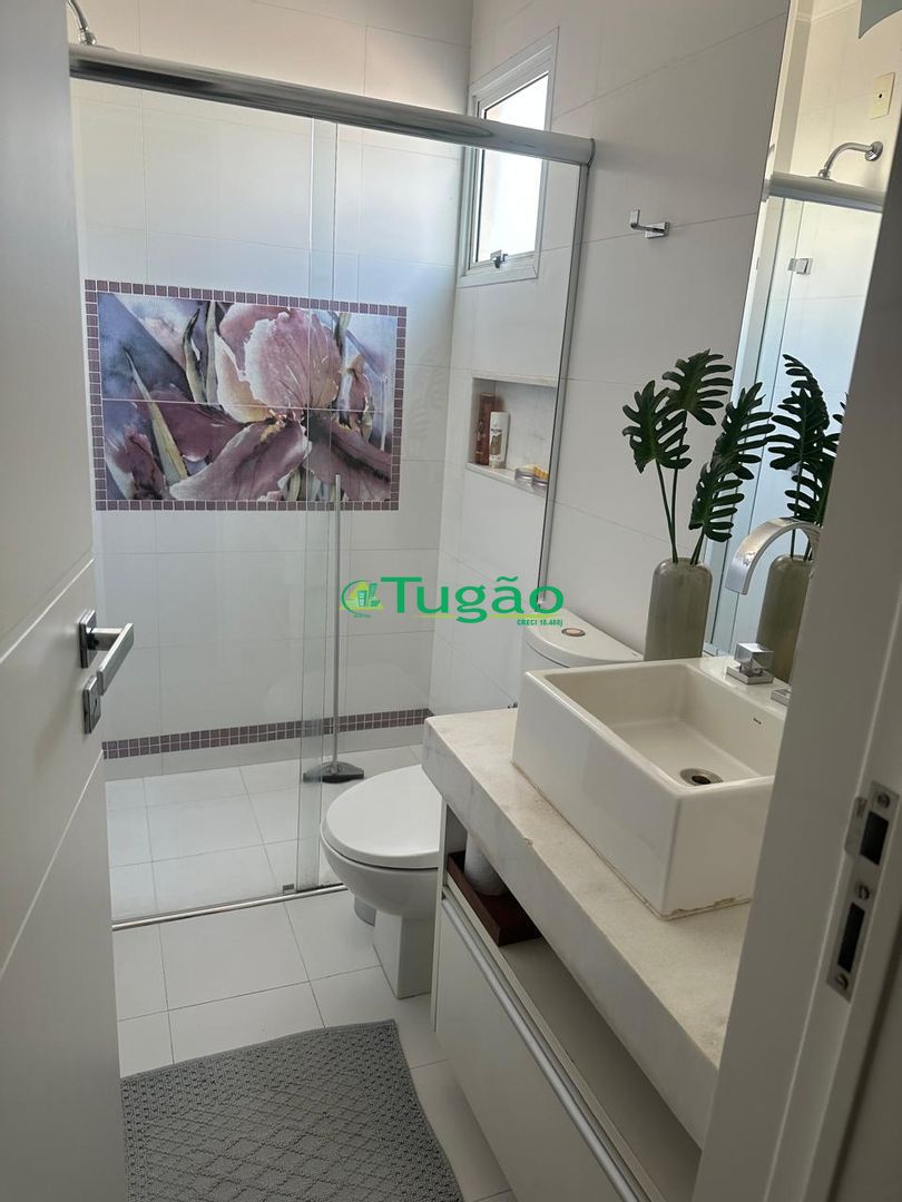 Casa com 4 quartos à venda, 300m² — foto 28 de 30