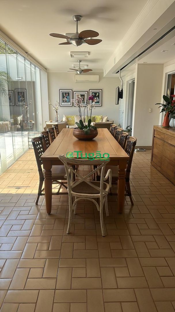 Casa com 4 quartos à venda, 300m² — foto 24 de 30