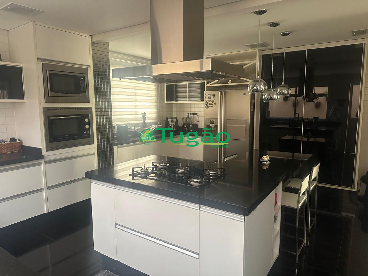 Casa com 4 quartos à venda, 300m² — foto 14 de 30