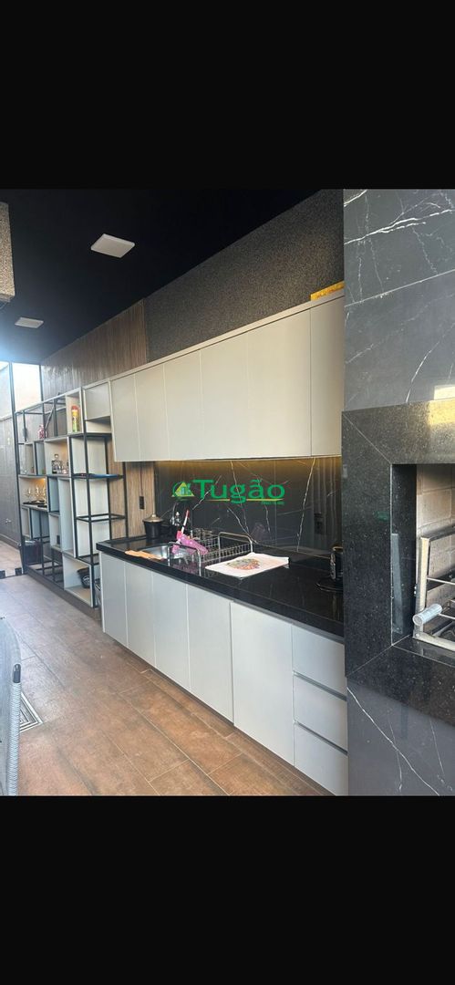 Casa de Condomínio com 3 quartos à venda, 158m² — foto 1 de 32