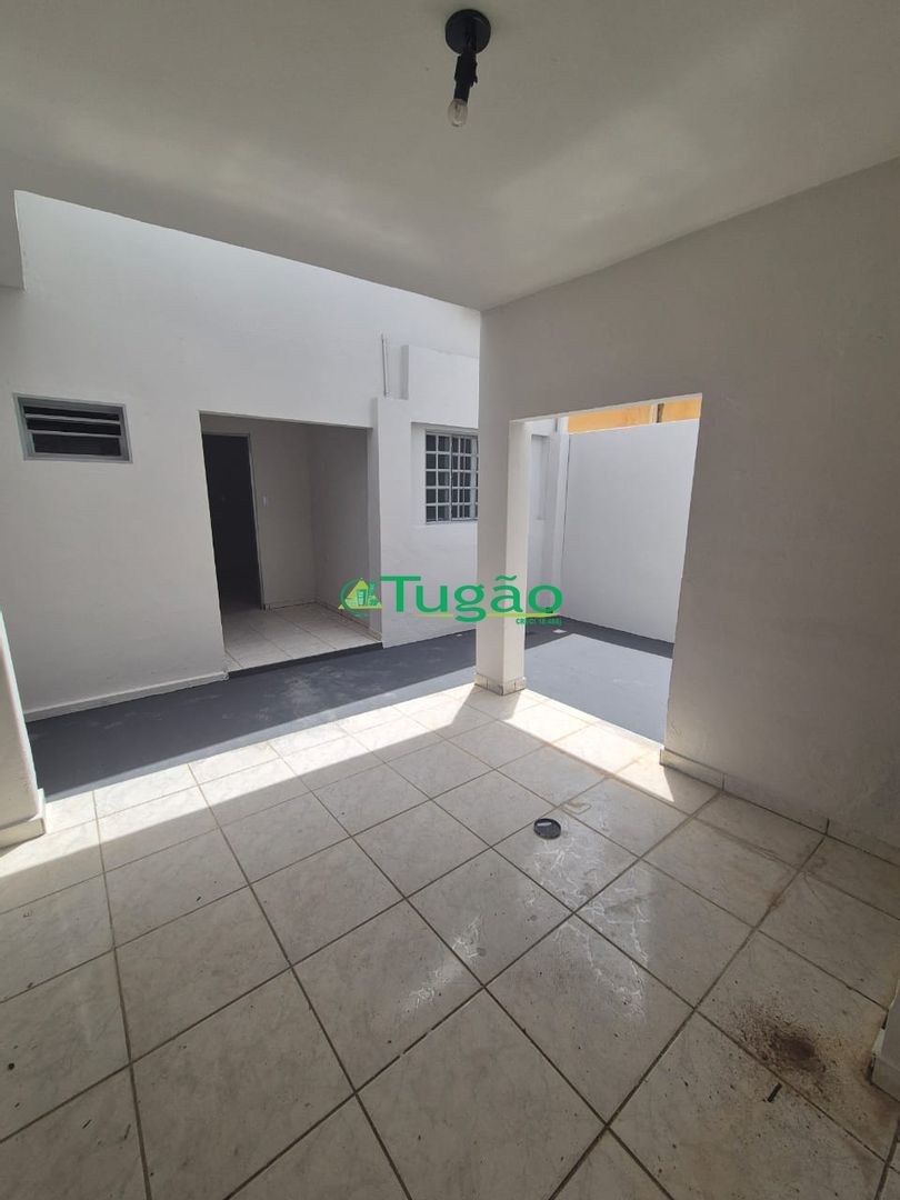 Casa com 2 quartos para aluguel, 100m² — foto 2 de 21