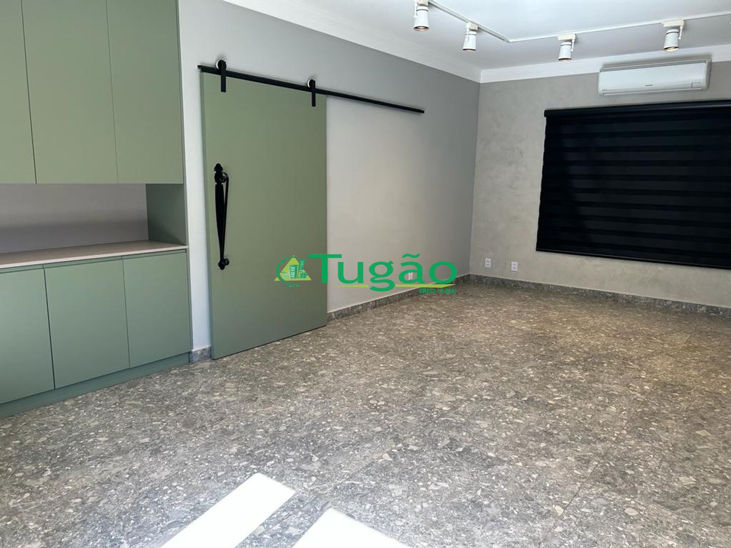 Galpão / Depósito / Armazém  para aluguel, 1691m² — foto 12 de 33