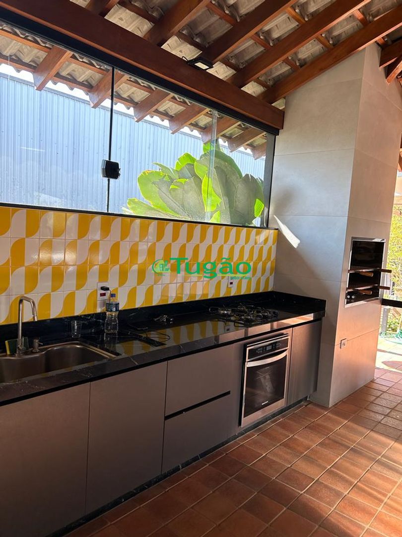 Galpão / Depósito / Armazém  para aluguel, 1691m² — foto 2 de 33