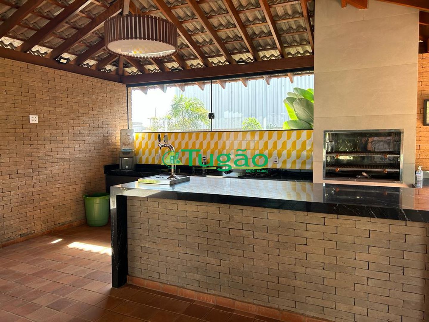 Galpão / Depósito / Armazém  para aluguel, 1691m² — foto 1 de 33