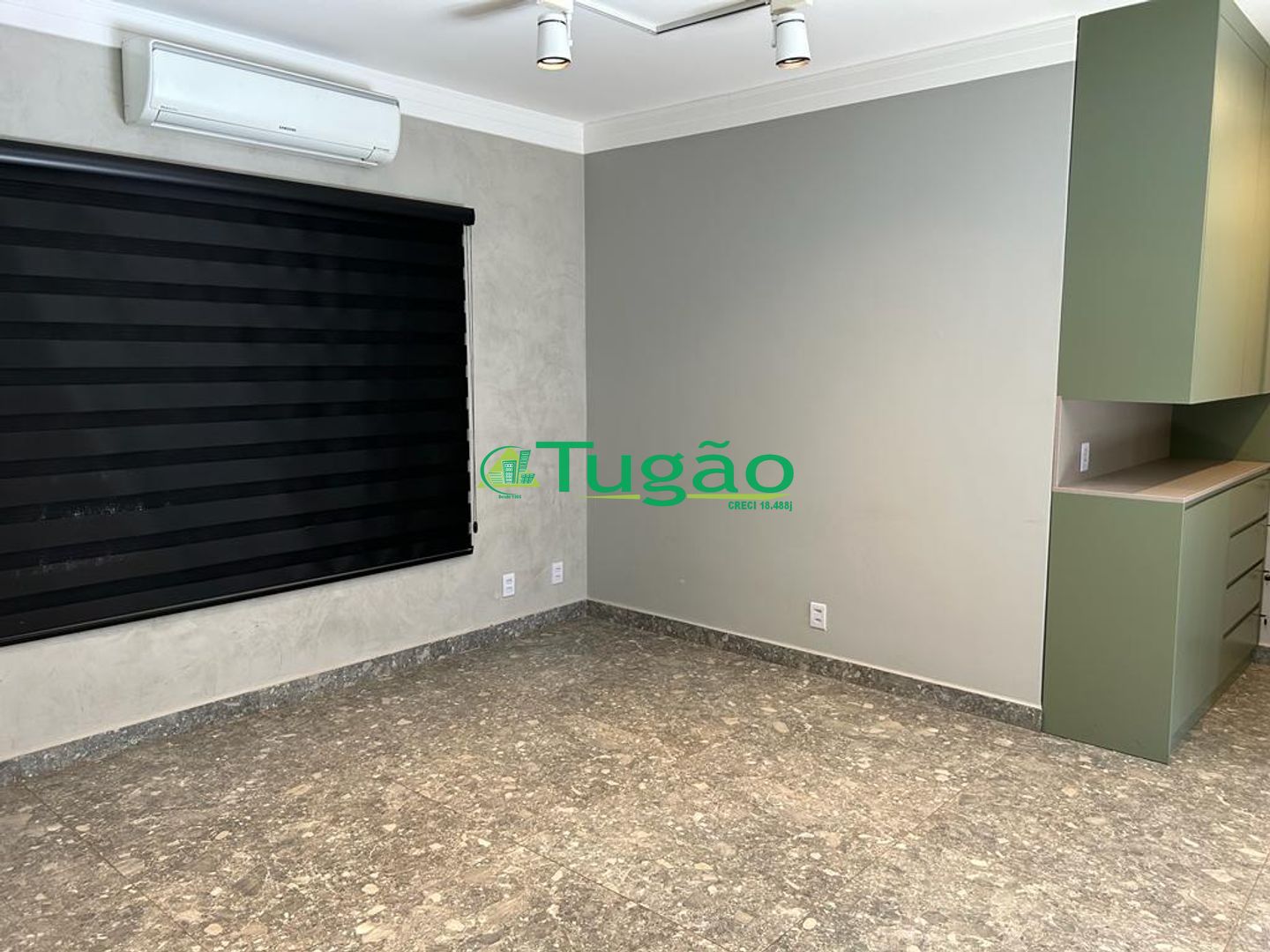 Galpão / Depósito / Armazém  para aluguel, 1691m² — foto 10 de 33