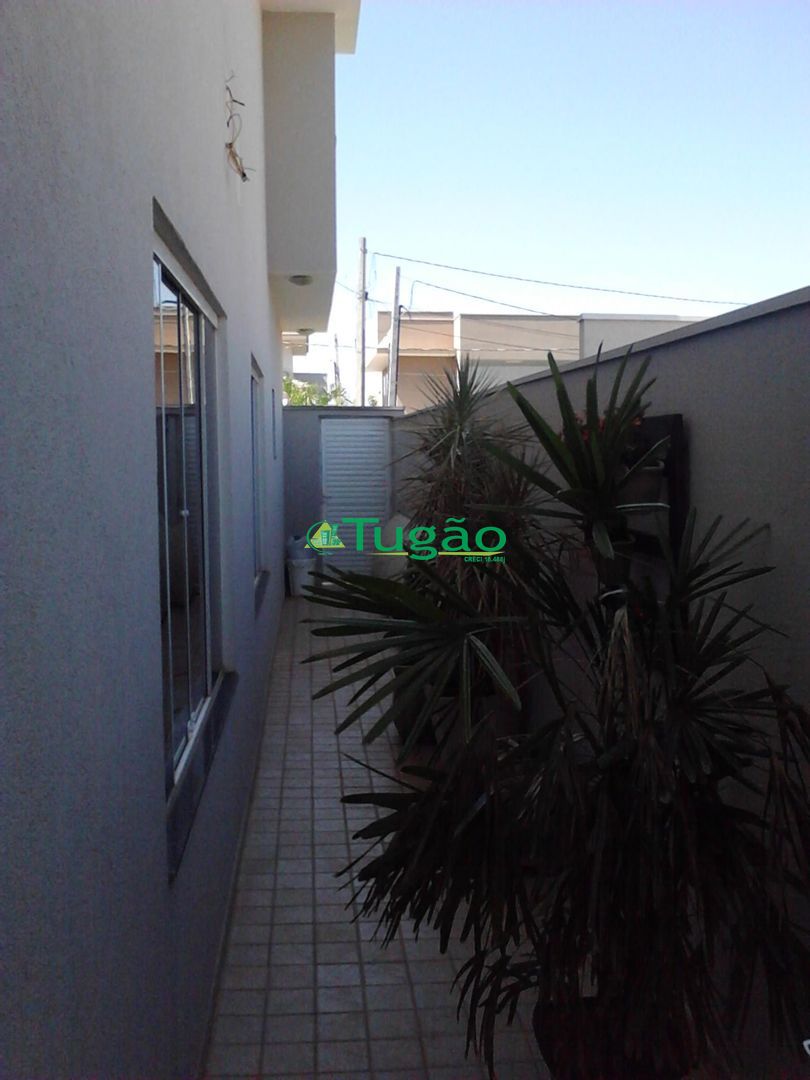 Casa de Condomínio com 3 quartos à venda, 207m² — foto 14 de 32