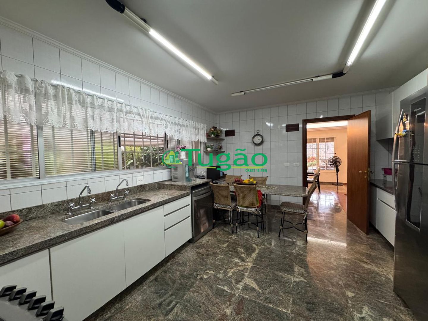 Casa com 4 quartos à venda, 402m² — foto 25 de 50