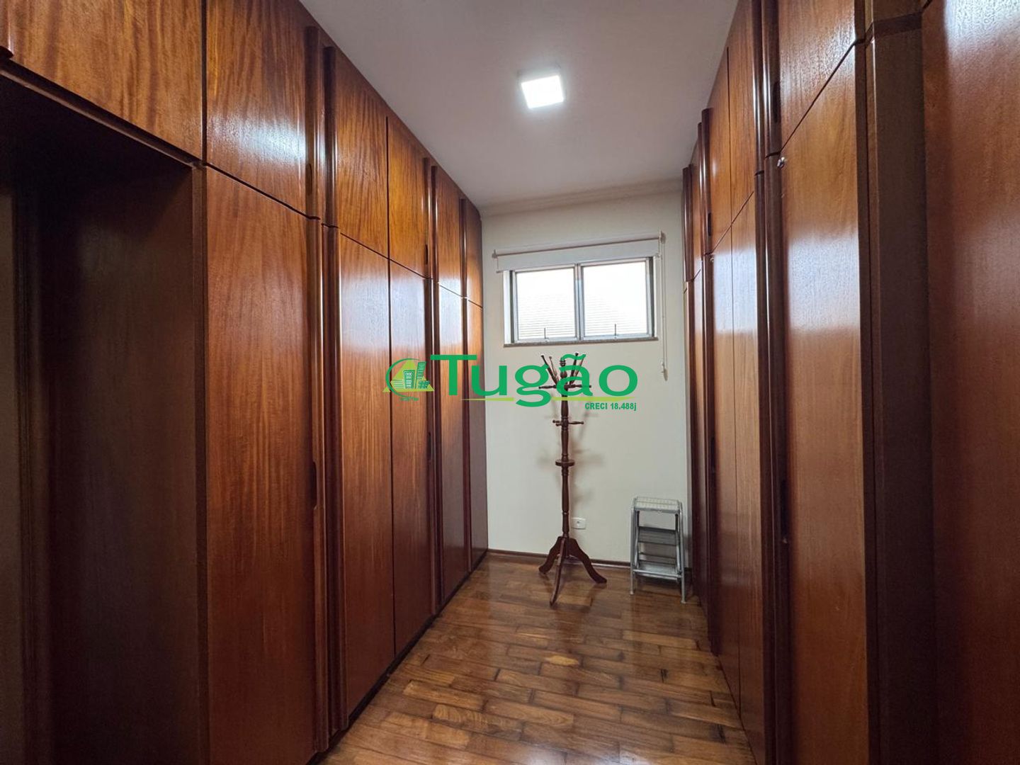 Casa com 4 quartos à venda, 402m² — foto 11 de 50