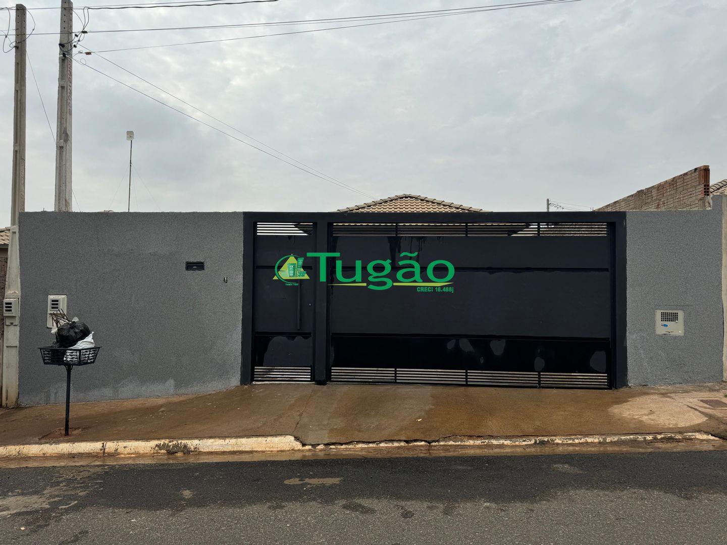 Casa com 2 quartos para aluguel, 46m² — foto 1 de 7