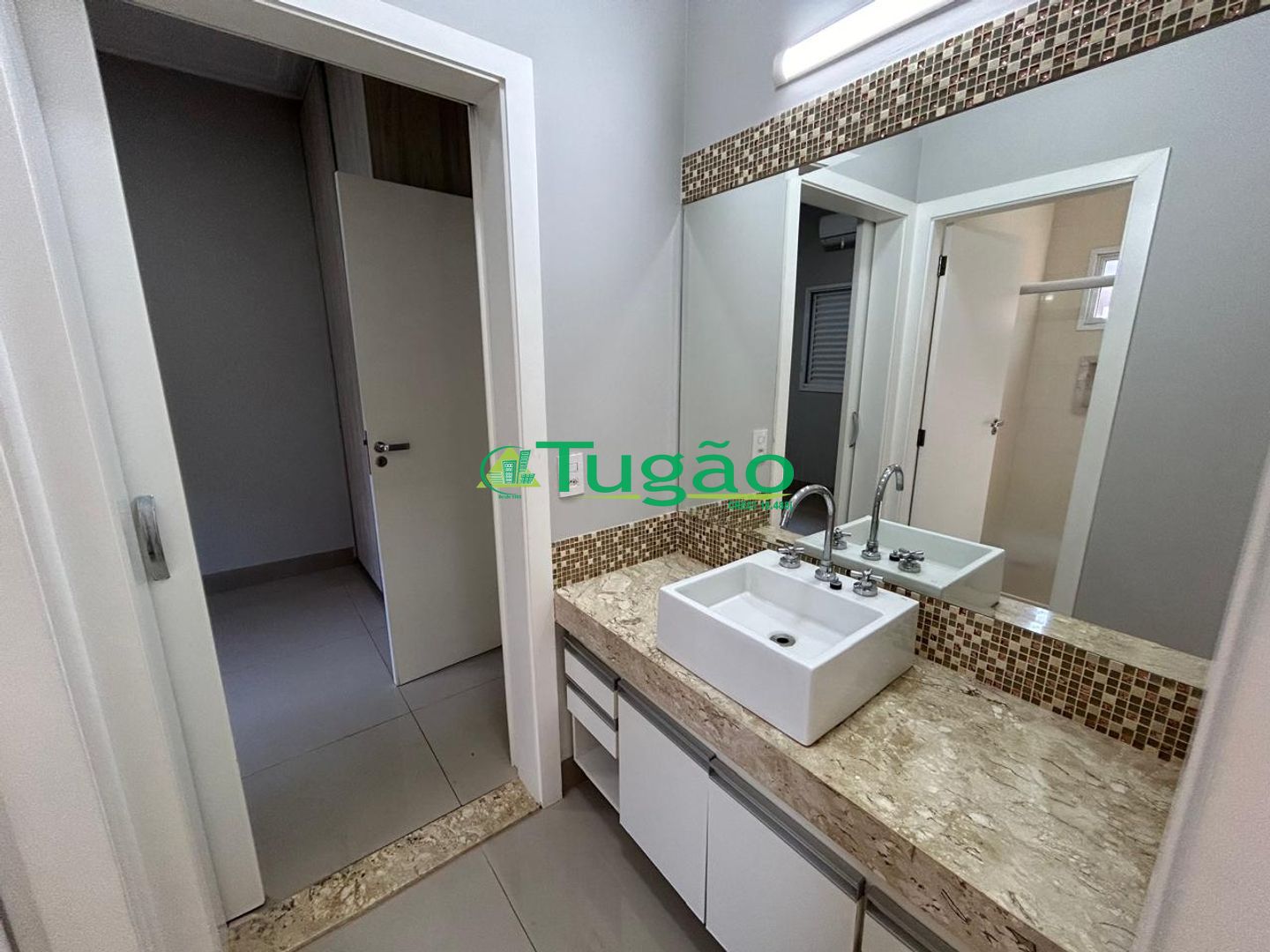 Casa de Condomínio com 4 quartos à venda, 208m² — foto 15 de 26