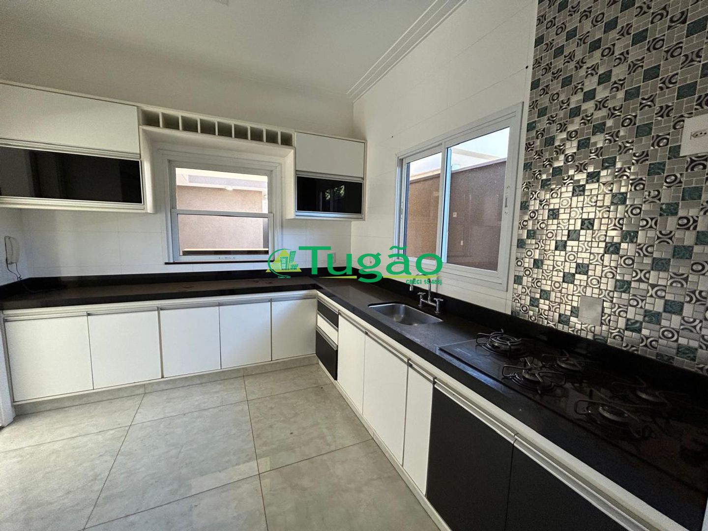Casa de Condomínio com 4 quartos à venda, 208m² — foto 5 de 26
