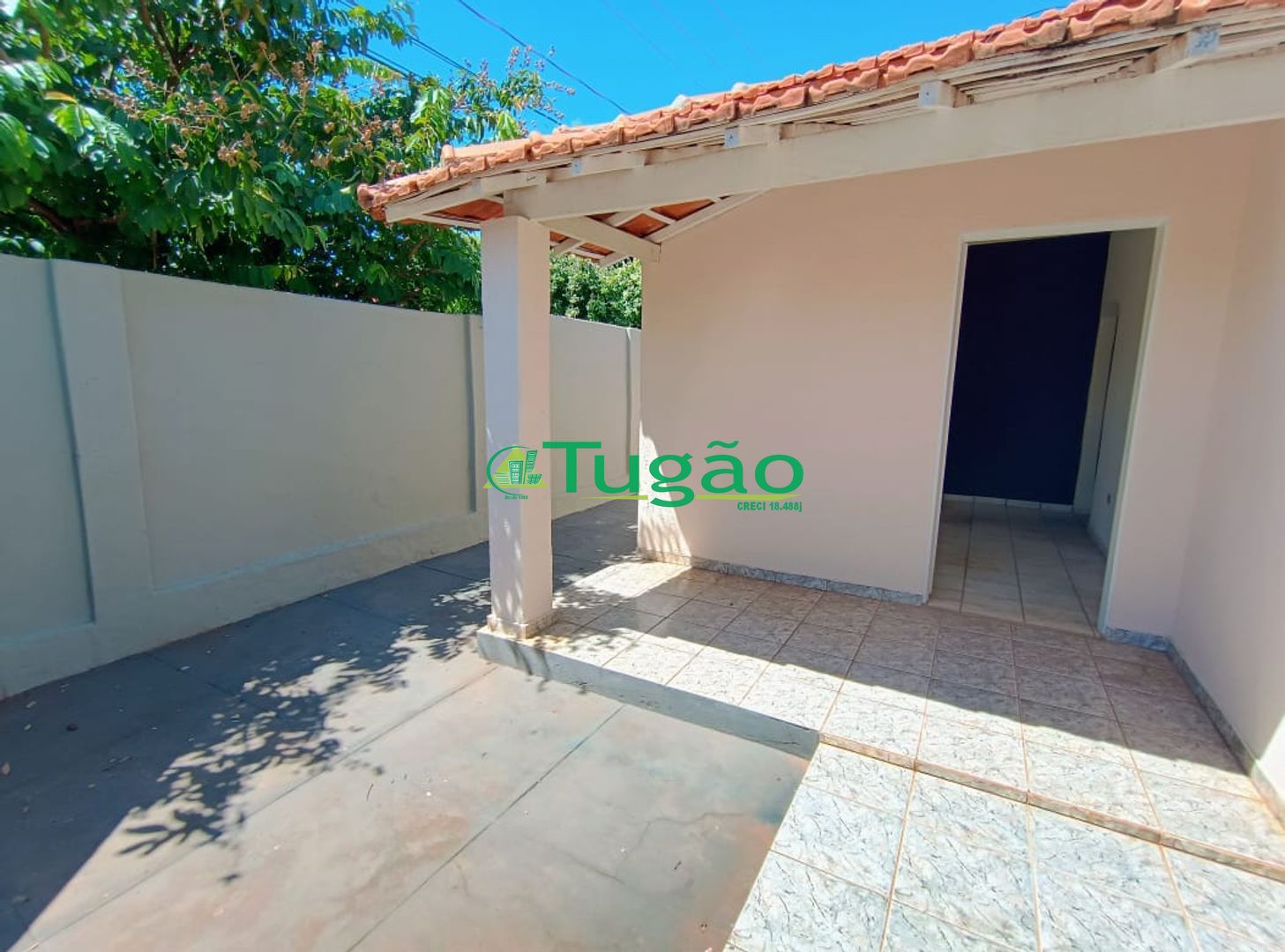 Casa com 3 quartos à venda, 144m² — foto 1 de 18