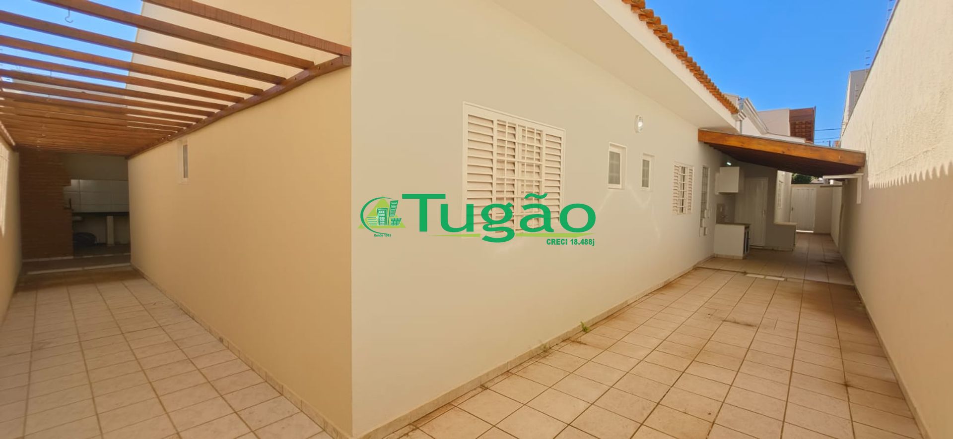 Casa com 4 quartos para aluguel, 330m² — foto 13 de 35