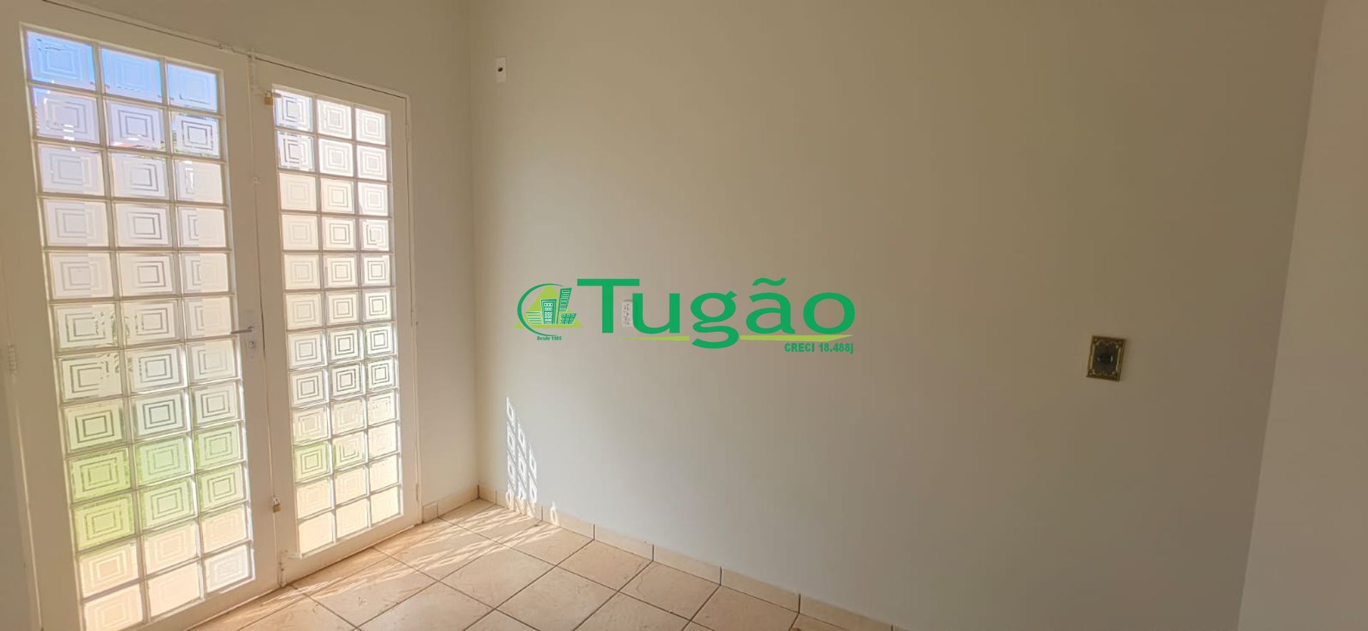 Casa com 4 quartos para aluguel, 330m² — foto 29 de 35