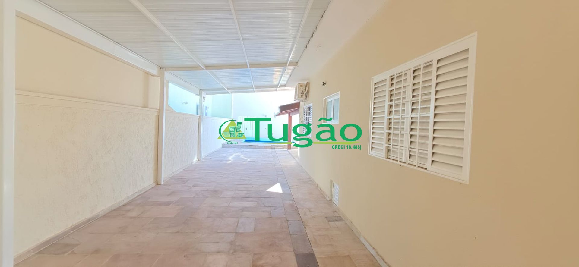 Casa com 4 quartos para aluguel, 330m² — foto 5 de 35