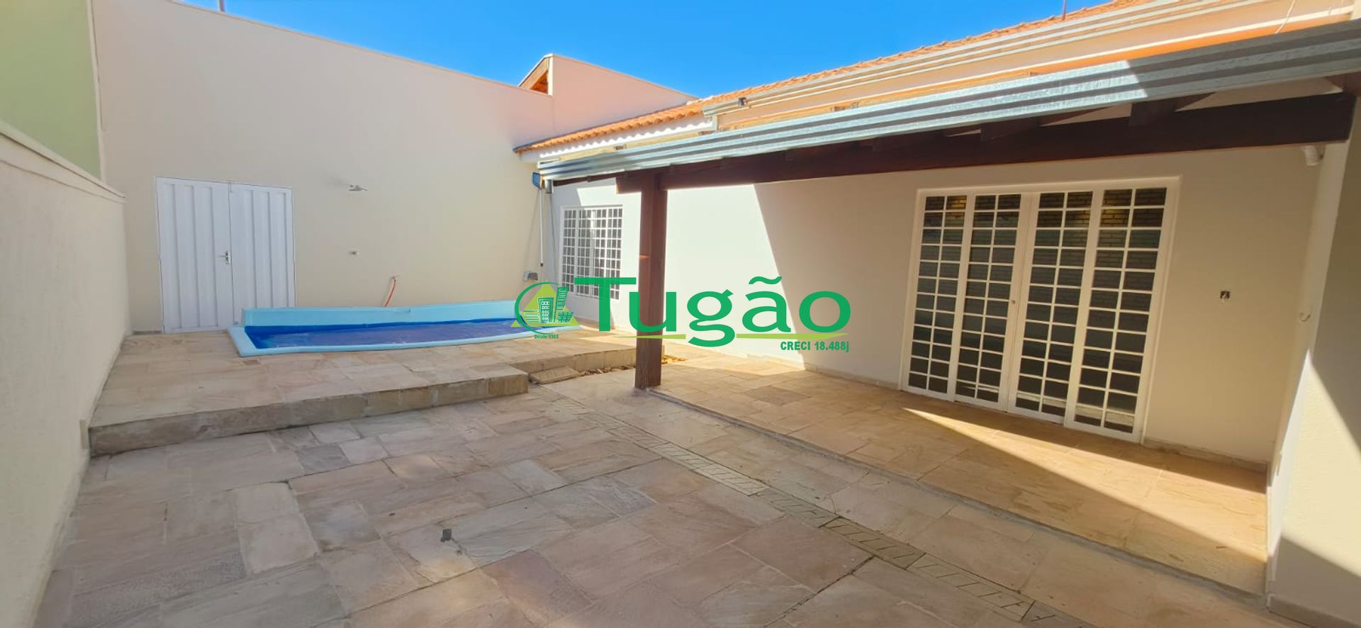 Casa com 4 quartos para aluguel, 330m² — foto 4 de 35