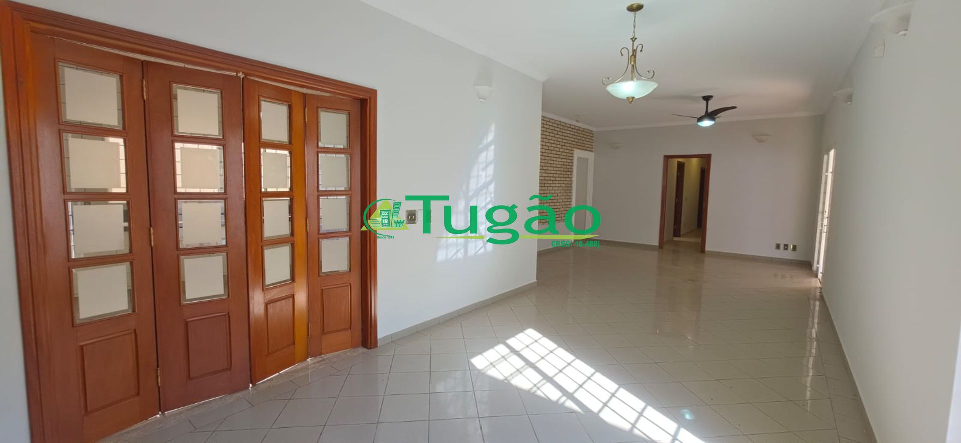 Casa com 4 quartos para aluguel, 330m² — foto 34 de 35