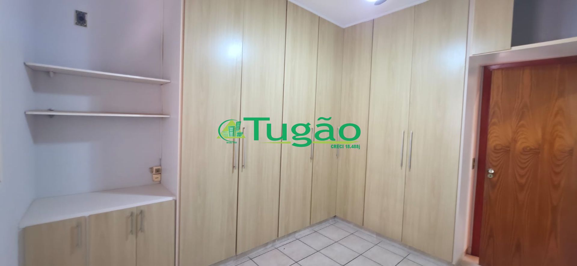 Casa com 4 quartos para aluguel, 330m² — foto 21 de 35