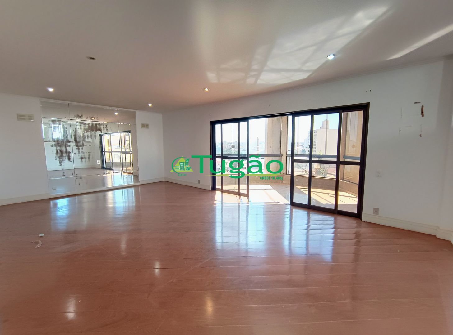 Apartamento com 4 quartos à venda, 395m² — foto 1 de 38