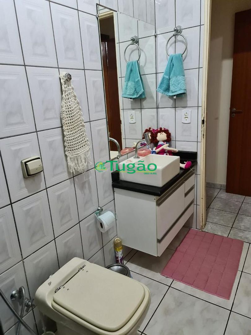 Casa com 5 quartos à venda, 280m² — foto 15 de 23