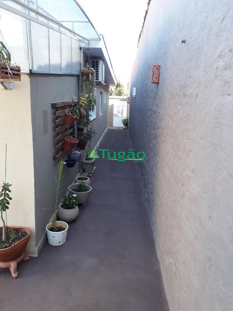 Casa com 5 quartos à venda, 280m² — foto 3 de 23