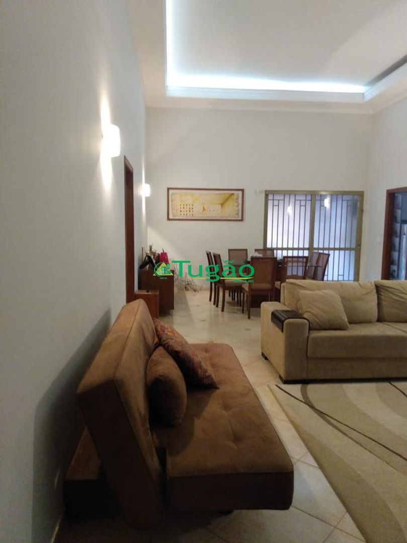 Casa com 3 quartos à venda, 320m² — foto 5 de 17