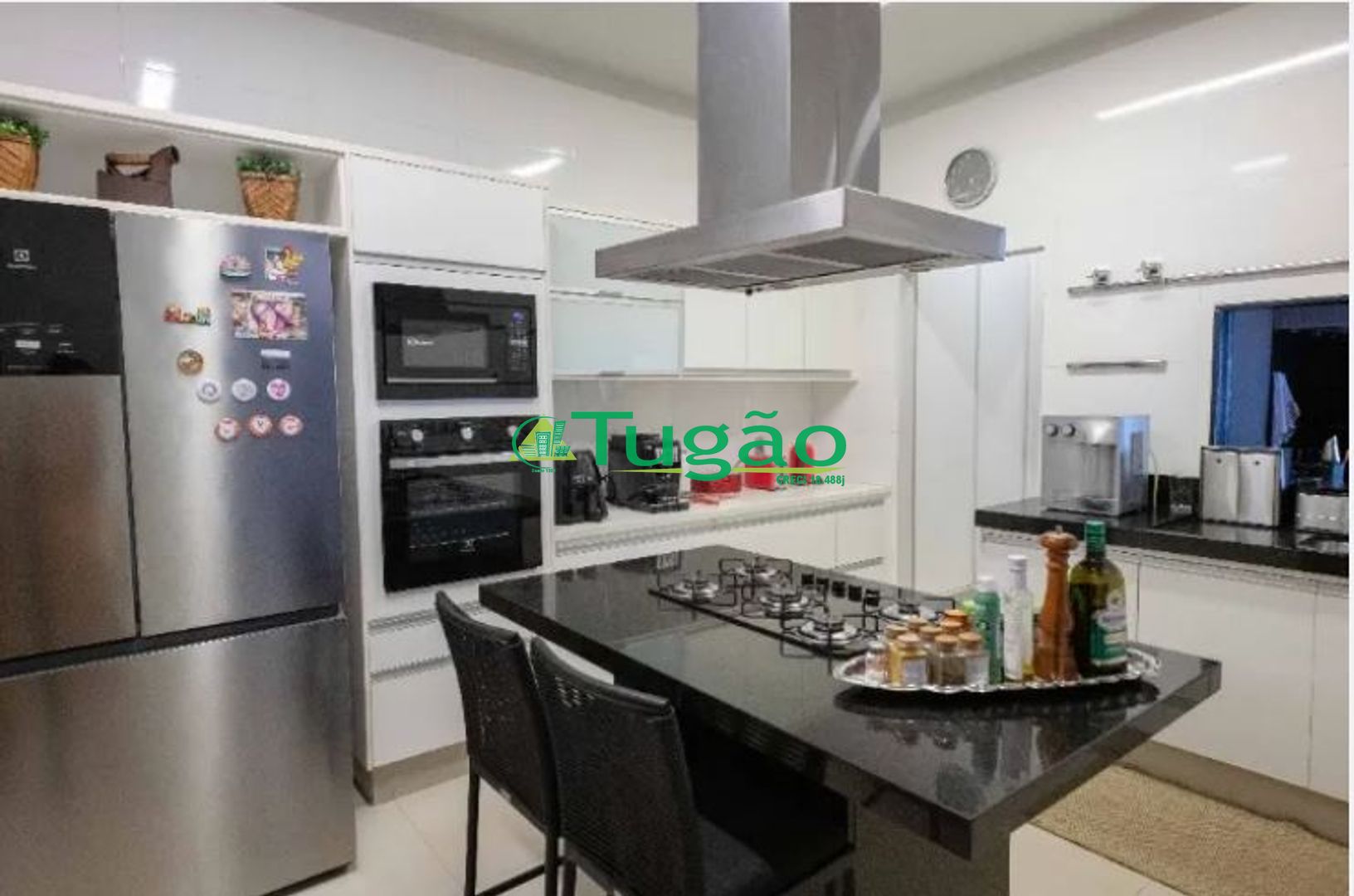 Casa de Condomínio com 4 quartos à venda, 563m² — foto 3 de 18