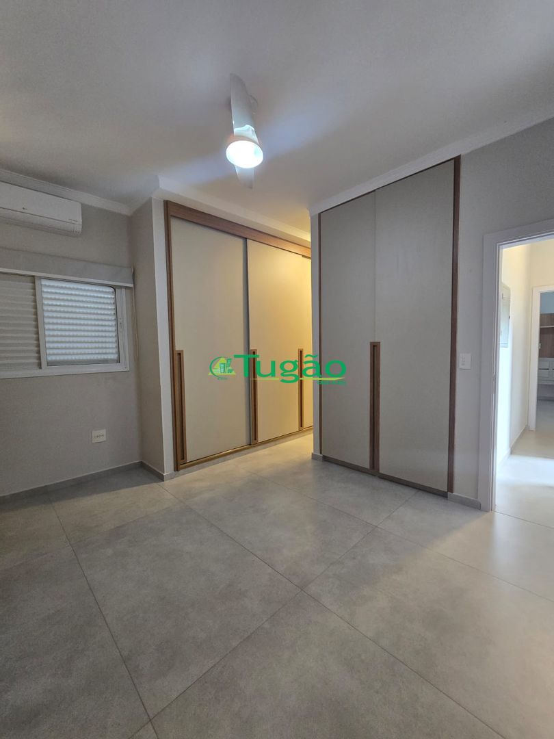 Casa de Condomínio com 3 quartos à venda, 285m² — foto 3 de 36