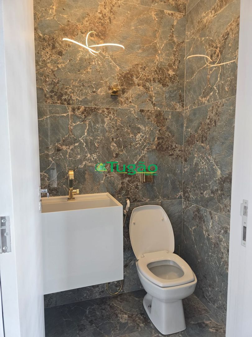 Casa de Condomínio com 3 quartos à venda, 285m² — foto 1 de 36