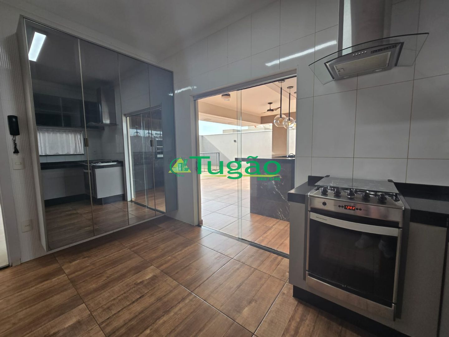Casa de Condomínio com 3 quartos à venda, 285m² — foto 14 de 36