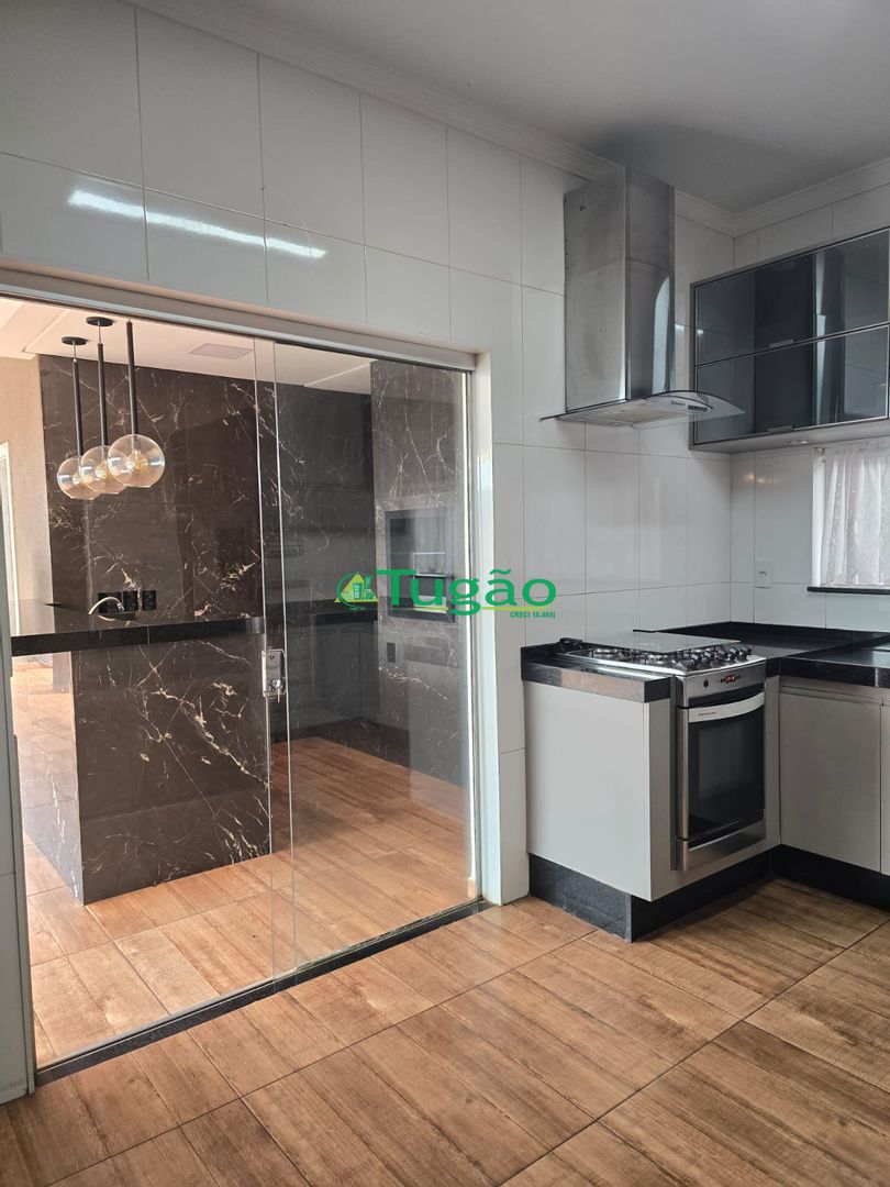Casa de Condomínio com 3 quartos à venda, 285m² — foto 23 de 36