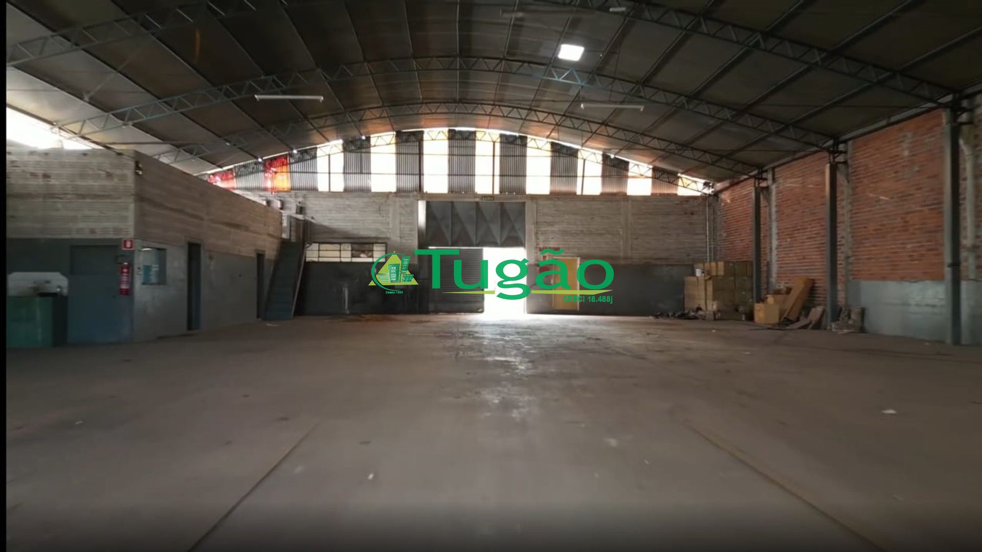 Loja / Salão / Ponto Comercial  à venda, 950m² — foto 2 de 4